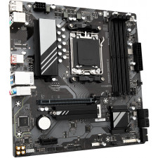 Gigabyte A620M GAMING X motherboard AMD A620 Ranhura AM5 micro ATX